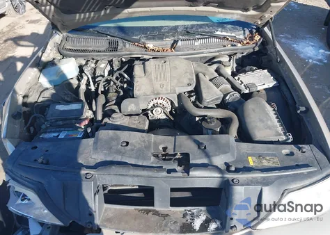 2007 Lincoln Town Car Signature Limited z USA, uszkodzony, nr VIN 1LNHM82VX7Y605908